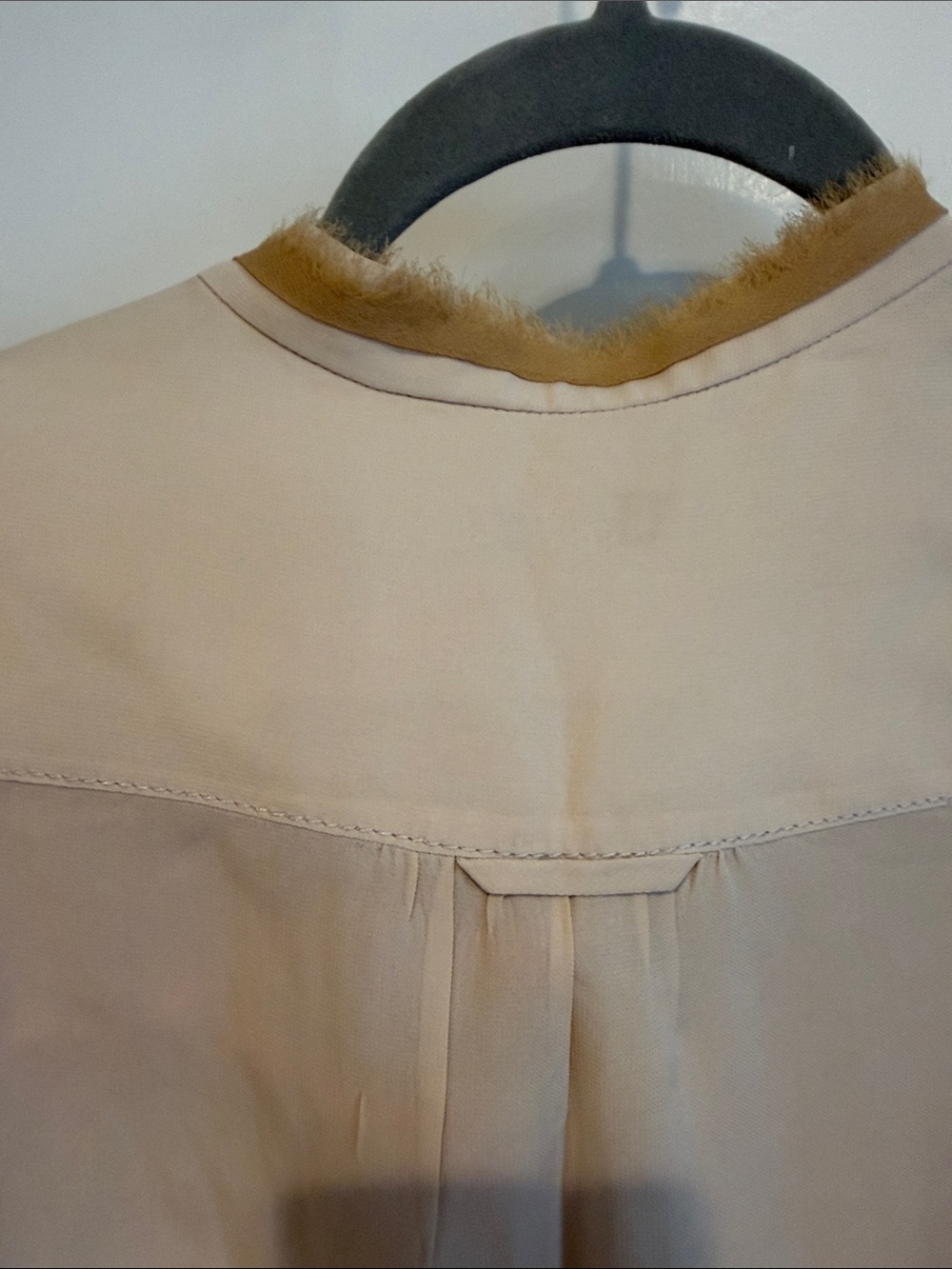 J. Crew Beige and tan 100% Silk Sleeveless Blouse with Pintuck Detail - Picture 4 of 8